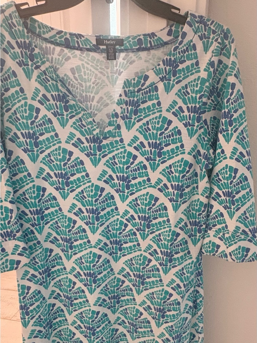 Hatley Women's Teal & Blue Fan-Print V-Neck Tunic